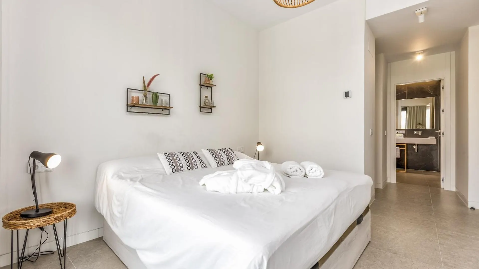 Vivi Homes - Rembrandt Pool, Sauna, Gym & Sea View Torremolinos 0*,