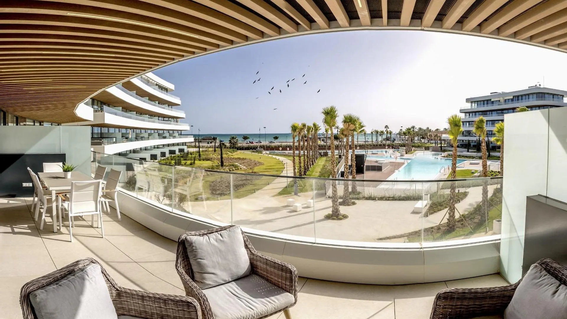 Vivi Homes - Rembrandt Pool, Sauna, Gym & Sea View Torremolinos 0*,