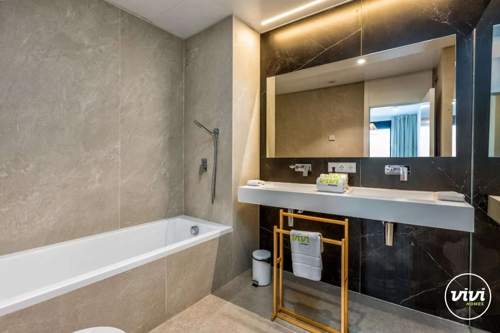 Apartment Vivi Homes - Rembrandt Pool, Sauna, Gym & Sea View Torremolinos Spain