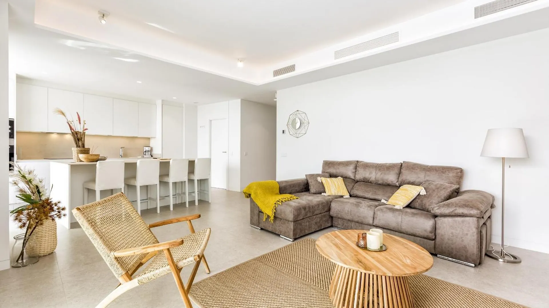 Vivi Homes - Rembrandt Pool, Sauna, Gym & Sea View Torremolinos Apartment